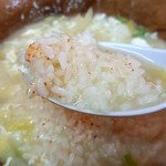 新宝来軒 - がたたんラーメンのスープにライスドボン～ッ！