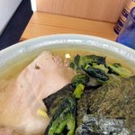 Takano Ya - スープの上に脂が層をなしている