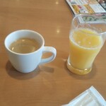 ガスト - 珈琲、オレンジジュース。