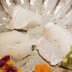 馳走 啐啄一十  - ⑤虎魚(広島県豊島産、2日寝かせ)
      産卵期は初夏～夏、旬は通年
      ⑥白甘鯛(山口県徳山沖産、6日寝かせ)
      産卵期は夏～秋、旬は冬～春
      ⑦九絵(長崎県五島列島産、7日熟成)
      産卵期は夏、旬は晩秋～初夏