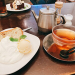 パルファン - チョコバナナとアーモンドのシフォンケーキとアルションブルー