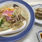 リンガーハット - 長崎ちゃんぽん・餃子セット