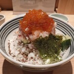 日本橋海鮮丼 つじ半 - 