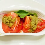 酒肴商店 アジト - トマトサラダ