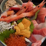 横浜魚市場卸協同組合 厚生食堂 - 「週変り土曜日限定丼」(2500円 )
