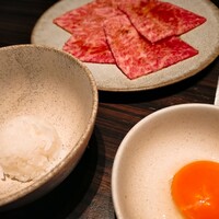 焼肉うしごろ 銀座並木通り店 - ザブトンのすき焼き