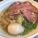 麺屋 壱心 - 特製塩　チャーシューを全部ロースにチェンジ