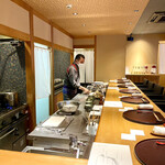 Chisou Sottaku Ito - 一番の楽しみは、静岡県焼津市のサスエ前田魚店さんから仕入れたお魚。前田さんの魚を熟成をするライセンスを持つ唯一の料理人であるご主人の匠の技を堪能すること。楽しみ～♫