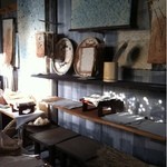 ぎゃらりー納屋 - 併設されている野州麻紙のギャラリー