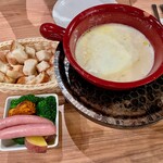 アトリエ・ド・フロマージュ - チーズフォンデュ：軽井沢チーズ熟成所のフォンデュ