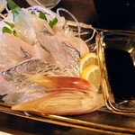 鉄板酒場キャンタロウ - 令和3年9月 ランチタイム
太刀魚刺身定食 800円