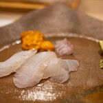 うを徳 - 2021.9 お造り（大分城下鰈、礼文島バフンウニ）