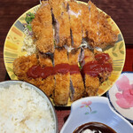 松の家 - ずっこけわらじ豚カツ定食　1250円