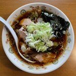 青島食堂 司菜 - 青島ラーメン＋薬味刻みねぎ５０円