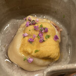 茜坂大沼 - 先付け：バフンウニとイチジク天の白味噌田楽　とろっとしたイチジクの天ぷら！ウマ～～～(♡´ㅂ`♡)ﾎﾟﾜﾜ-ﾝ*゜