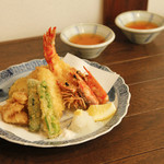 CAZI CAFE - サクサク天ぷら盛り合わせ