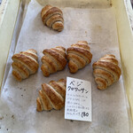 天然こうぼぱん とことこ - サクッとしない、しっとりクロワッサンなり(^_^)v