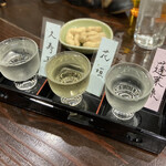 昭和街酒場 はちえん - 日本酒3種飲み比べ