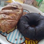 ベーカリー燈 - ウインナーマッシュポテト、チョコレートのベーグル