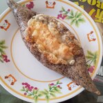 ベーカリー燈 - 黒ごまと明太子ポテト