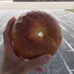 ベーカリー燈 - 大葉と梅のベーグル