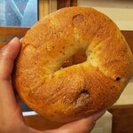 ベーカリー燈 - オレンジとクリームチーズのベーグル