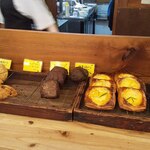 ベーカリー燈 - スコーンもすごく美味しそう