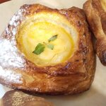 ベーカリー燈 - レモンチーズデニッシュ