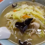 五十番 - タンメン単調な風貌で凡庸ながら麺の量が半端でない！