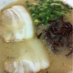 ラーメン真 - ラーメン。濃厚なのに臭みがなく旨い。