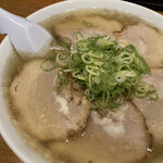 をっちゃんラーメン - チャーシュー麺 