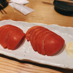 炭焼地鶏 近江 - トマトスライス