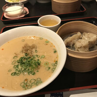 海皇 大阪堂島店 - ごまラーメンセット ¥900