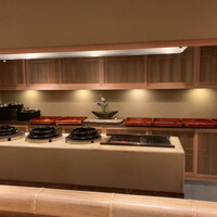 青蓮院門跡前 月おか - 