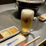 焼肉ホルモン 風土. - 誰も来とらんが先に2杯ほど！