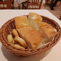 エリオ・ロカンダ・イタリアーナ - ⚫パン「フォカッチャ」