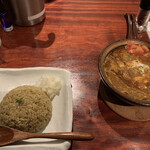 橋本屋 - チキンカレー芳醇3辛＋肉増し
      1000円＋200円