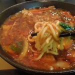 中華酒膳 幸龍 - （2012/10月-2）「マーラーあんかけ焼きそば」の麺