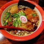 らー麺　恵 - 醤油らーめん＋味玉