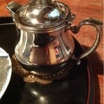ぎゃらりぃかふぇ華野 - 紅茶のポット