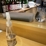 鶏そば 山もと - カウンターからの厨房