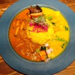 スパイスカレー パルミラ - ”パルミラクルカレー”と”旬の野菜カレー”