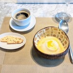 La Brianza - パンナコッタ洋梨ソースマンゴーソースミントのエスプーマ、カントッチョとディカフェコーヒー。サクサクのカントッチョ、イタリアンだわぁ〜おいしい♪