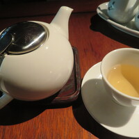 膳處漢ぽっちり - サービスのお茶