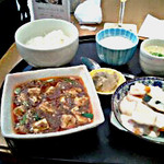 銀座 麒麟 - ご飯と麻婆豆腐