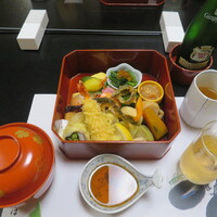 はり清 - 今回頂いたのは２４2０円の大徳寺弁当です。
