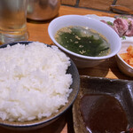 Yakiniku Motsu Yaki Joni - ご飯スープはおかわり出来ます