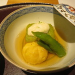 馳走 啐啄一十  - 狩留家茄子、銀の玉蜀黍の真薯、高峯唐辛子、蔓紫の花載せのお椀