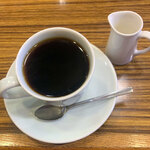 次男房 - 熱々のコーヒー