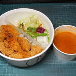 Bb.q OLIVE CHICKEN cafe - ...「オリーブチキンカレー・バターチキン（690円）」、どうやって食べればいいのか分からなかったorz